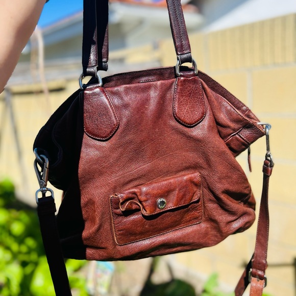 Authentic Prada tote bag for sale - Picture 2 of 15